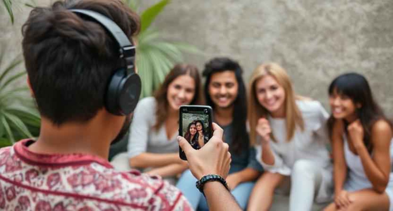 7 Contoh Video Reels yang Menarik, Inspirasi Ngonten Terbaru!