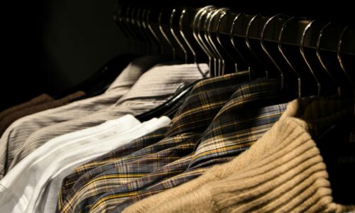 Foto Produk Baju Biasa Aja? Gunakan Tips Ini Agar Menarik