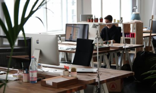 Jasa Pembuatan Company Profile Terpercaya – Creativism