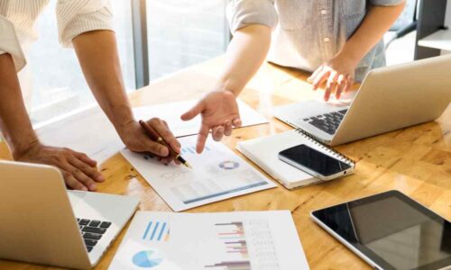 Arti Pakar: Pengertian dan Peranannya dalam Digital Marketing