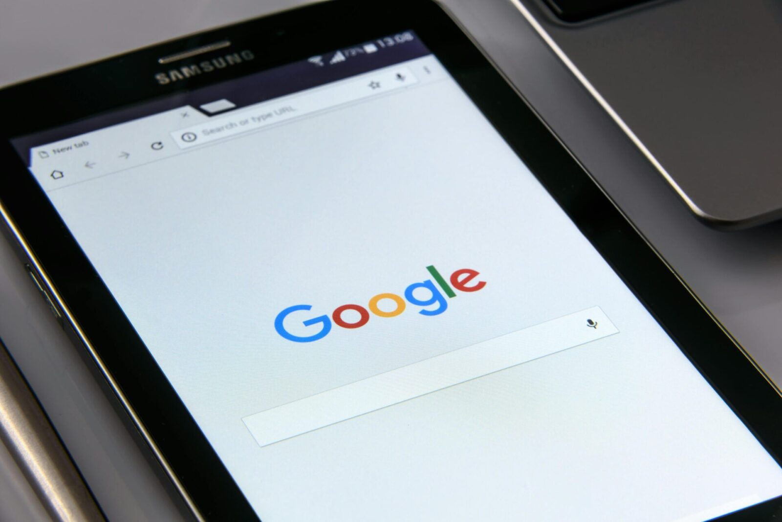faktor yang tidak mempengaruhi ranking situs dalam pencarian google adalah
